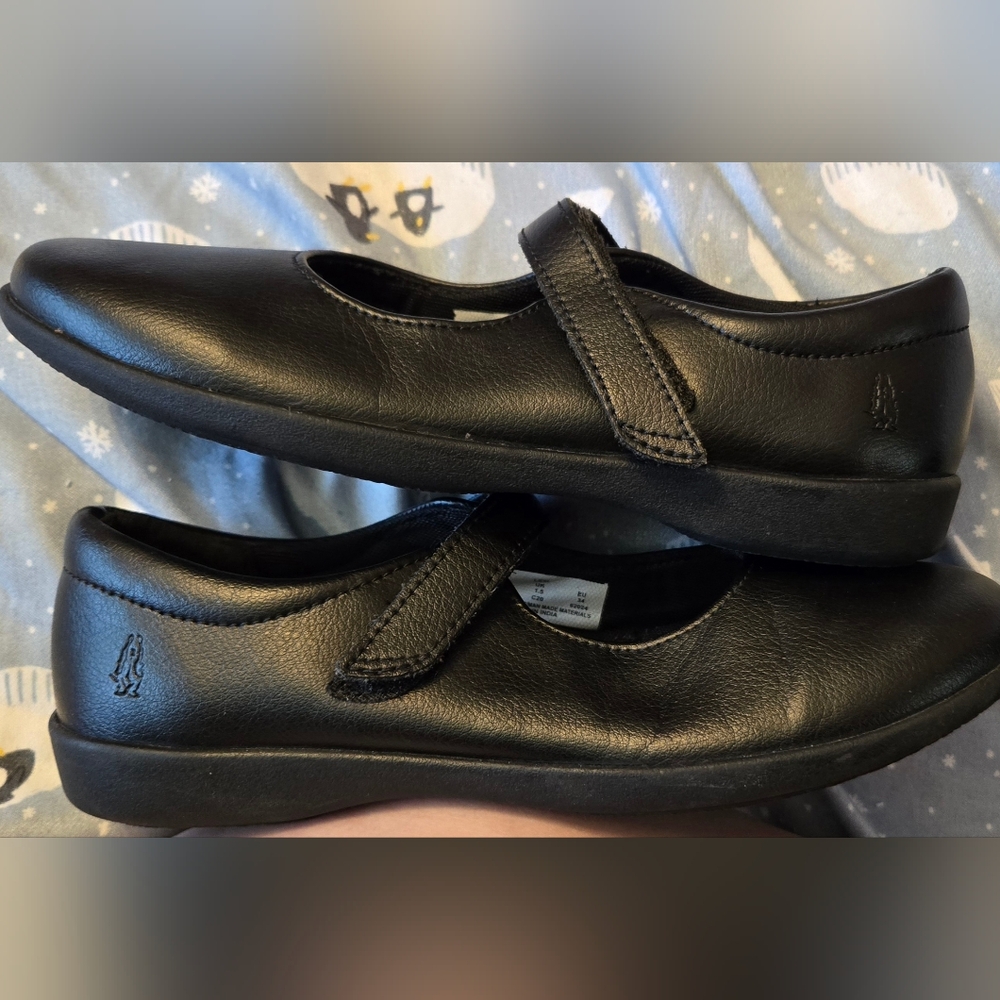 Girls Hush Puppies Size 2.5